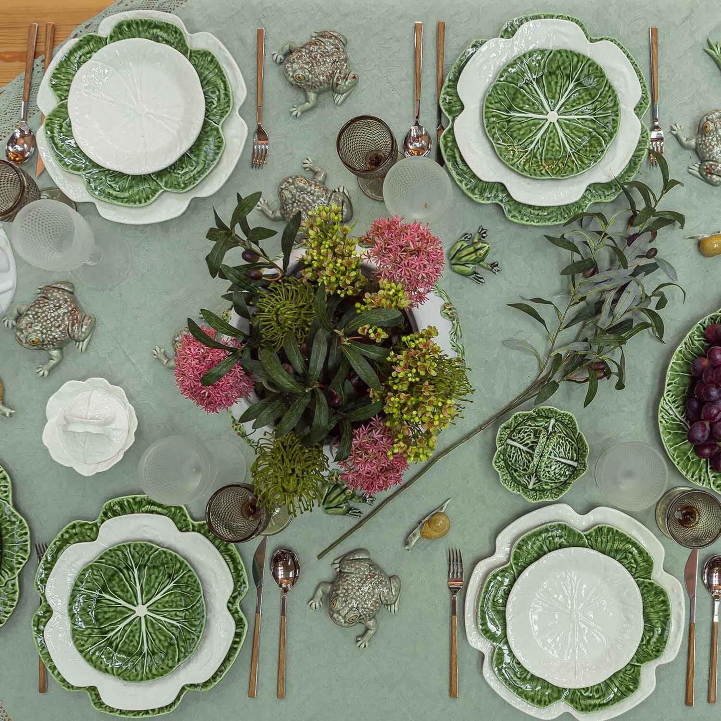 Bordallo Pinheiro Cabbage Green Dinner Plate, Set of 4